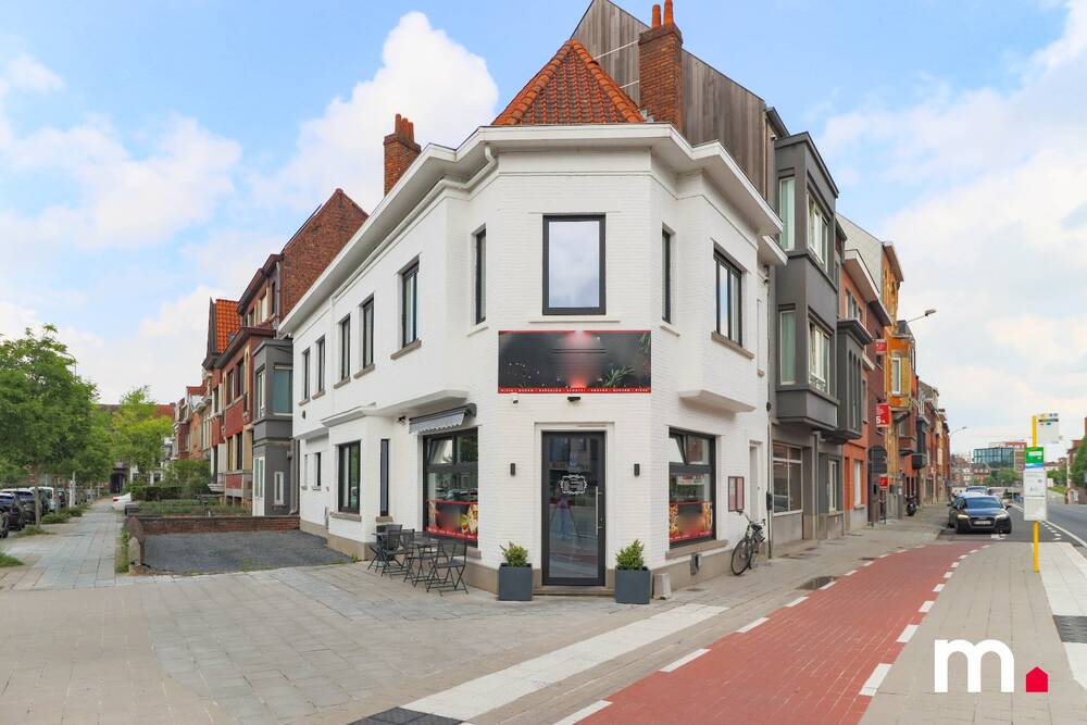 Commerciële ruimte te  koop in Kortrijk 8500 295000.00€  slaapkamers m² - Zoekertje 279308