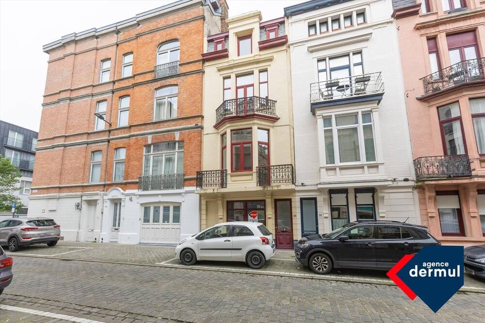 Herenhuis te  koop in Oostende 8400 250000.00€ 6 slaapkamers 191.00m² - Zoekertje 95686