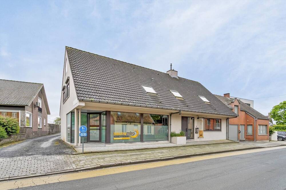 Handelszaak te  koop in Zwevezele 8750 0.00€  slaapkamers 535.00m² - Zoekertje 95646