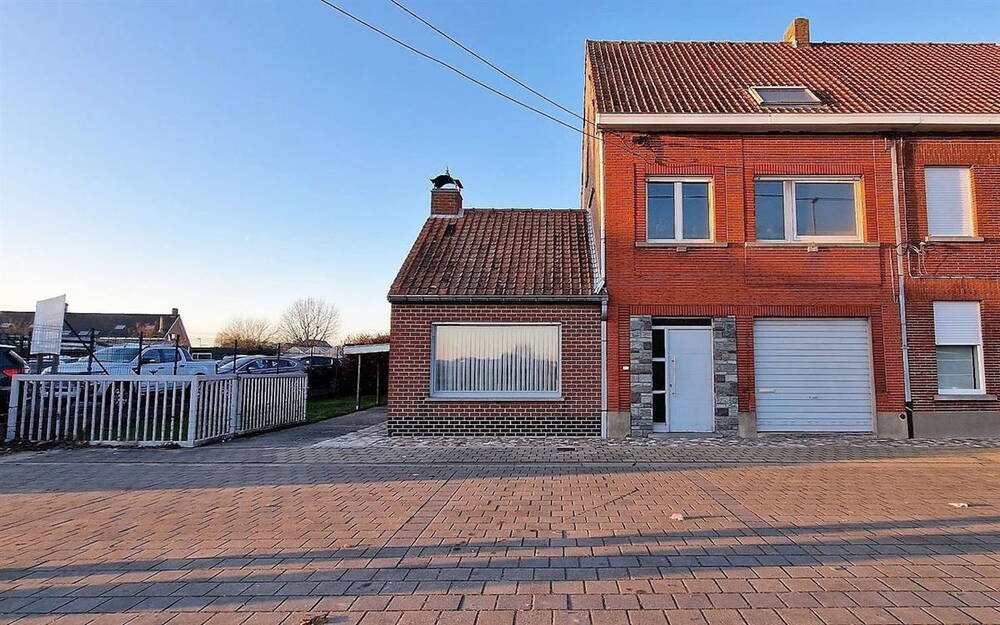 Huis te  koop in Beveren 8791 249800.00€ 4 slaapkamers 200.00m² - Zoekertje 280155