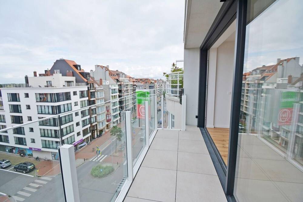 Appartement te  huur in Knokke-Heist 8300 1495.00€ 2 slaapkamers 85.00m² - Zoekertje 98305