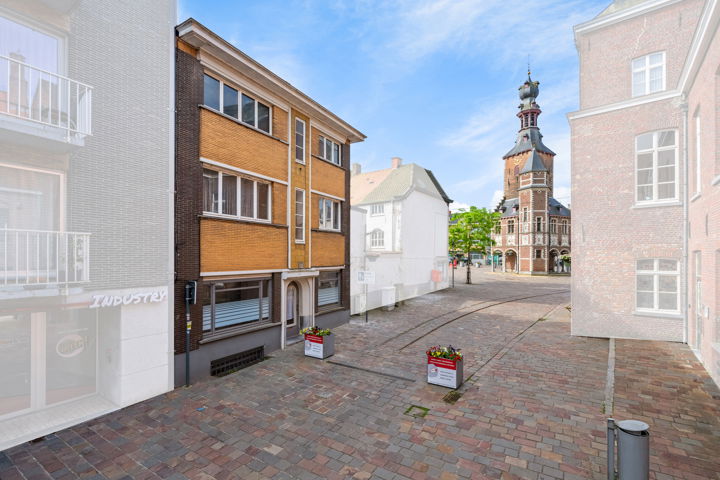 Kantoor te  koop in Tielt 8700 179000.00€  slaapkamers 182.00m² - Zoekertje 280290