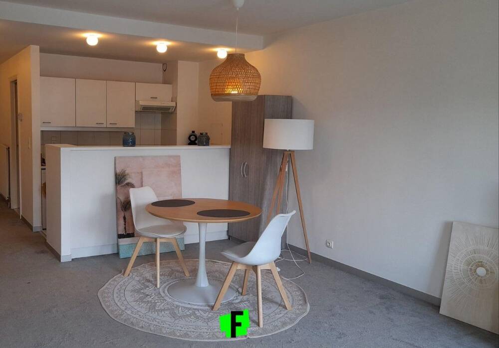 Studio te  huur in Kortrijk 8500 725.00€  slaapkamers 0.00m² - Zoekertje 108356