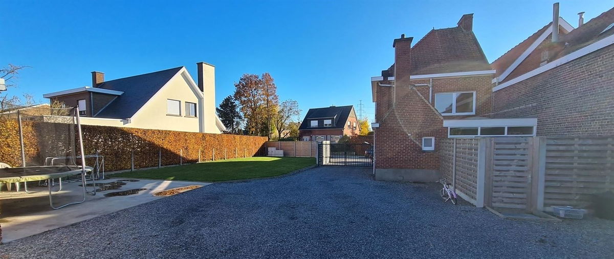 Huis te  koop in Beveren 8791 249000.00€ 3 slaapkamers 180.00m² - Zoekertje 281315