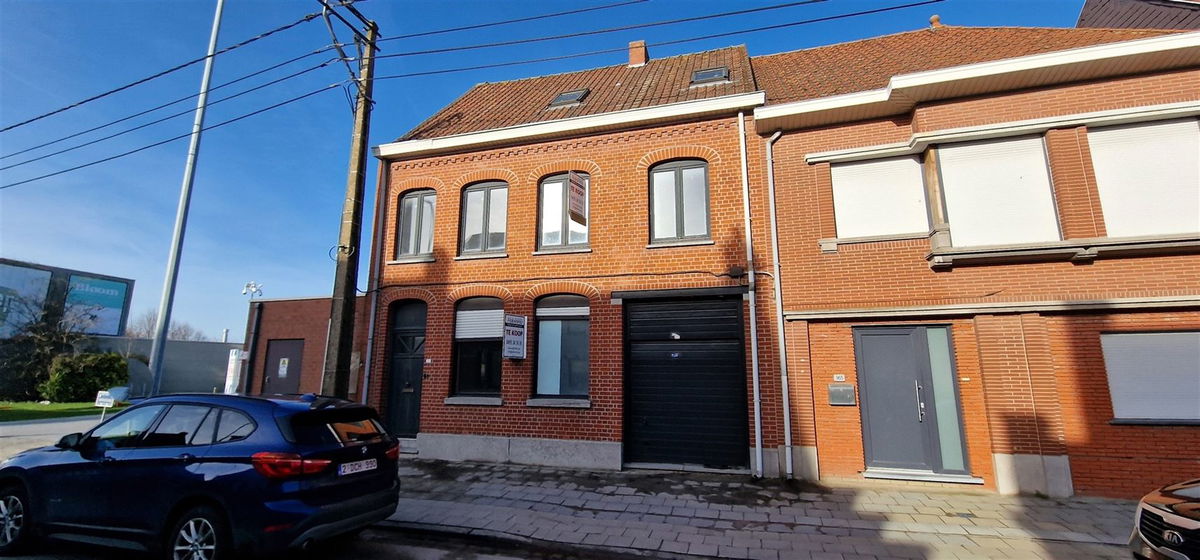 Huis te  koop in Beveren 8791 265000.00€ 3 slaapkamers 207.00m² - Zoekertje 281317