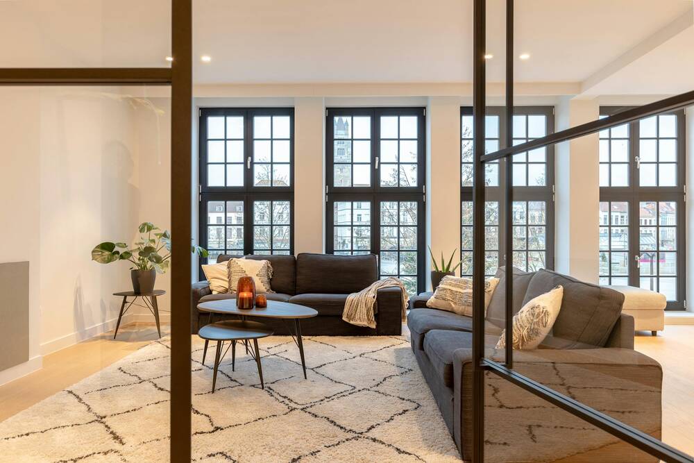 Appartement te  huur in Brugge 8000 1950.00€ 2 slaapkamers 161.00m² - Zoekertje 116012