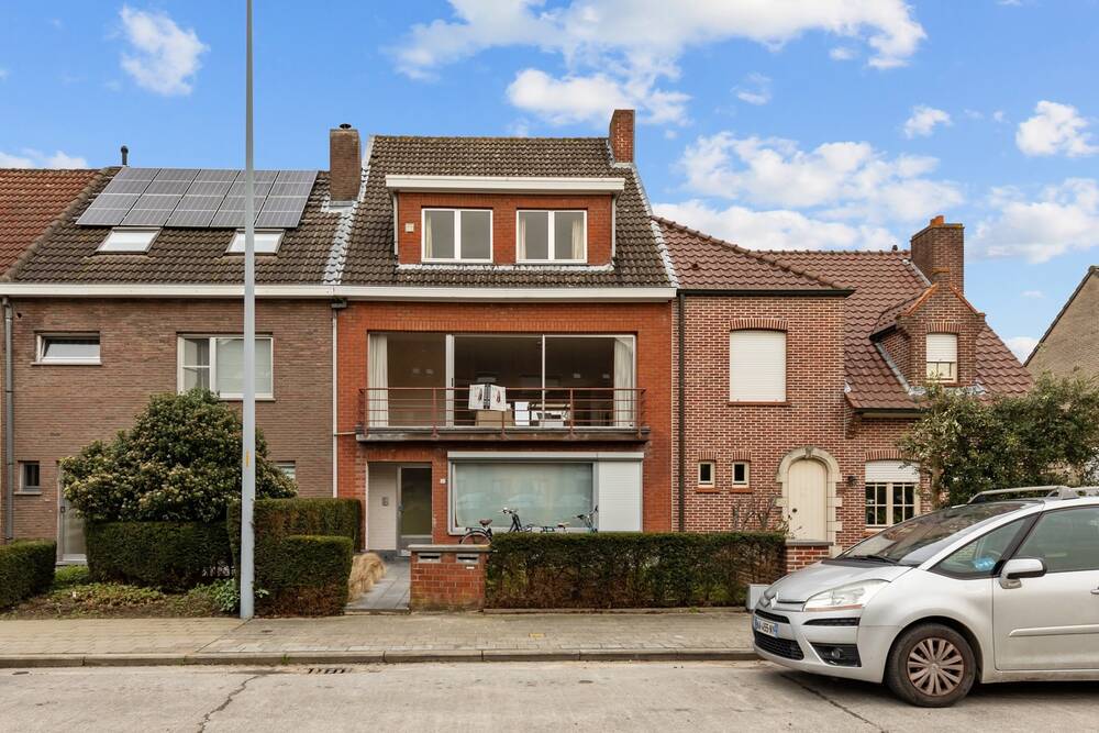 Appartement te  koop in Sint-Andries 8200 260000.00€ 3 slaapkamers 175.00m² - Zoekertje 115545