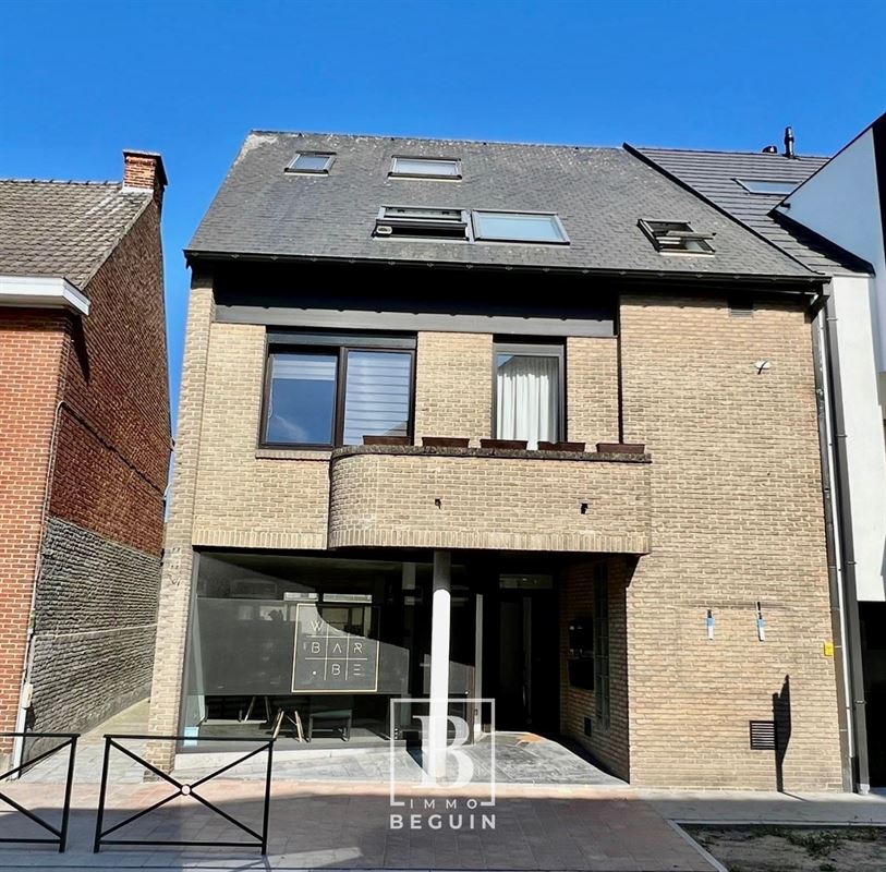 Appartementsgebouw te  koop in Sint-Eloois-Vijve 8793 420000.00€ 5 slaapkamers 430.00m² - Zoekertje 281625