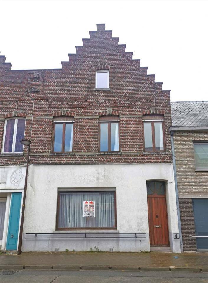 Huis te  koop in Desselgem 8792 175000.00€ 3 slaapkamers 247.00m² - Zoekertje 116078