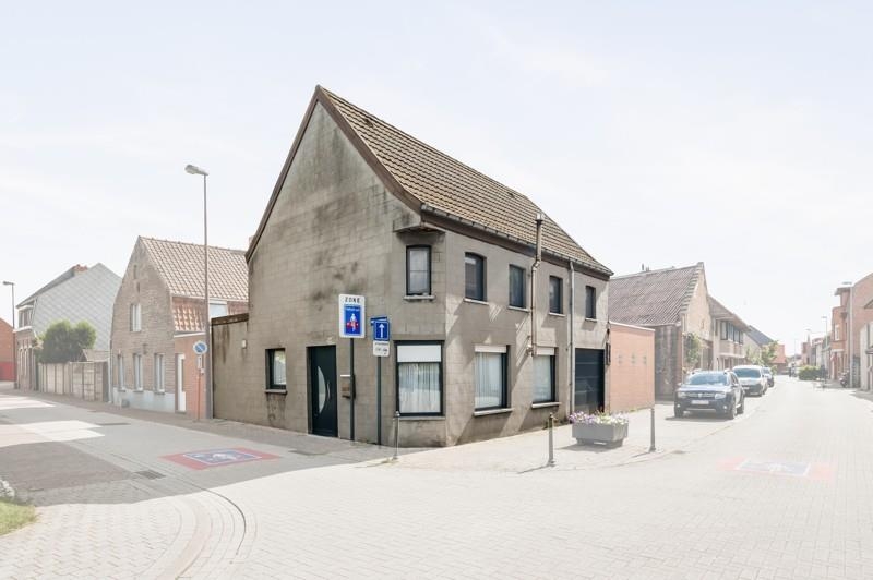 Huis te  koop in Lichtervelde 8810 232000.00€ 2 slaapkamers 140.00m² - Zoekertje 118668