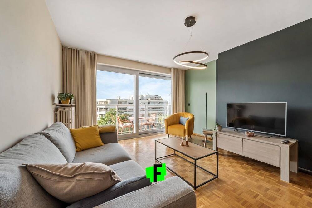 Appartement te  koop in Sint-Andries 8200 279000.00€ 2 slaapkamers 101.00m² - Zoekertje 121764