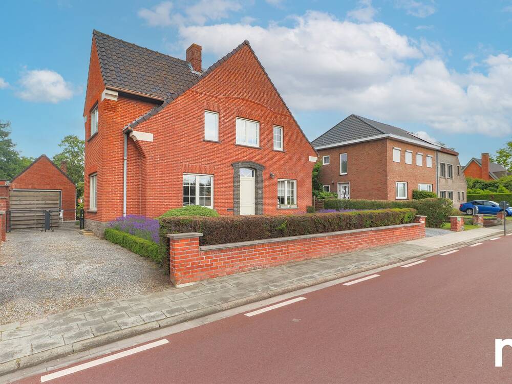 Villa te  koop in Harelbeke 8530 535000.00€ 3 slaapkamers m² - Zoekertje 282125