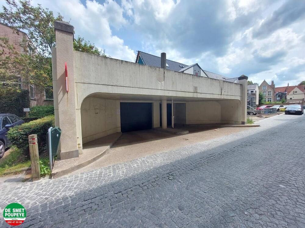 Parking & garage te  huur in Brugge 8000 110.00€  slaapkamers m² - Zoekertje 121735