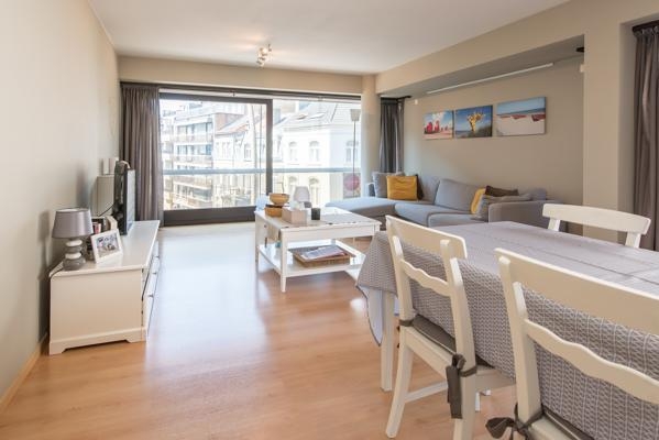 Appartement te  huur in Oostende 8400 695.00€ 2 slaapkamers 75.00m² - Zoekertje 120854