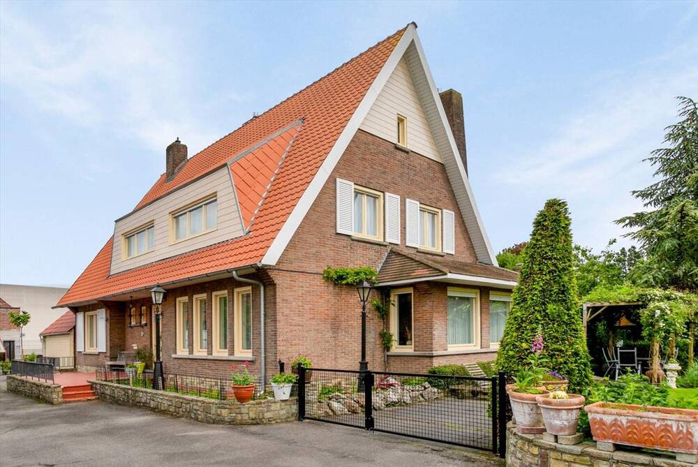 Huis te  koop in Deerlijk 8540 395000.00€ 5 slaapkamers 0.00m² - Zoekertje 127723