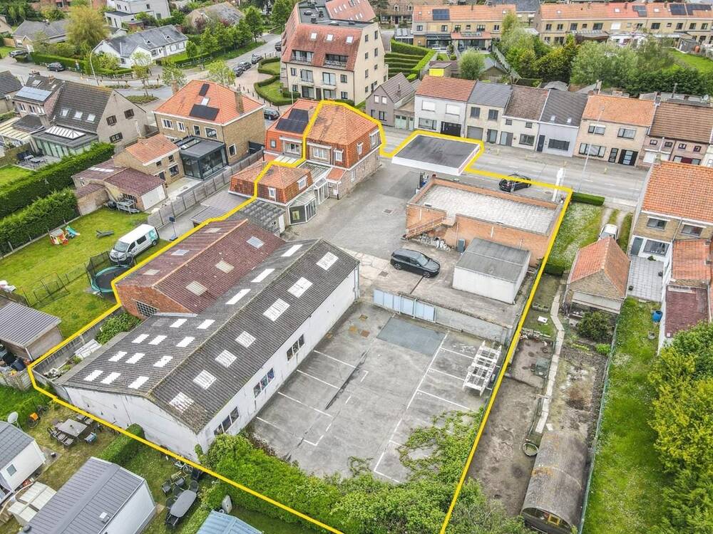 Handelszaak te  koop in De Haan 8420 1500000.00€  slaapkamers m² - Zoekertje 127620