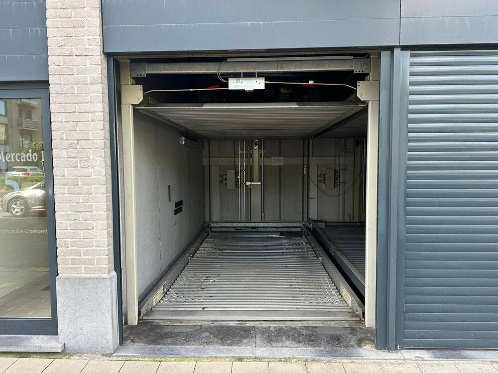 Parking & garage te  koop in Blankenberge 8370 39000.00€  slaapkamers 0.00m² - Zoekertje 129107