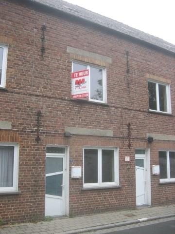 Huis te  koop in Outrijve 8582 129900.00€ 2 slaapkamers m² - Zoekertje 132870