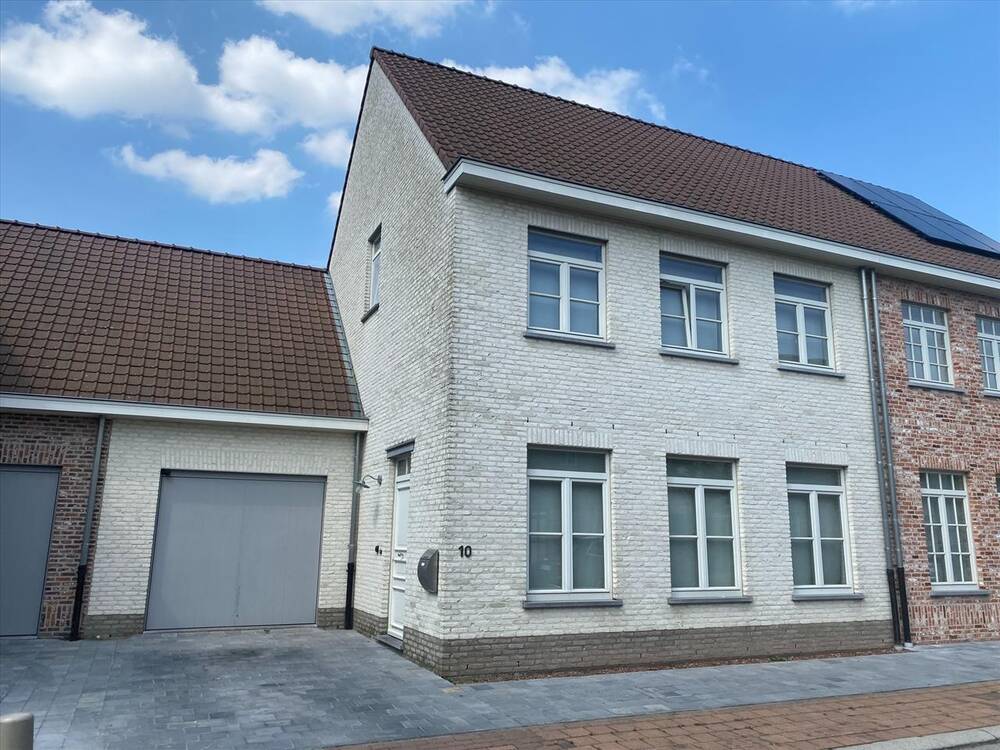 Huis te  huur in Waregem 8790 1200.00€ 3 slaapkamers m² - Zoekertje 135175