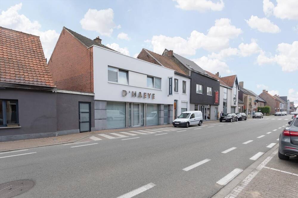 Handelszaak te  koop in Meulebeke 8760 495000.00€ 5 slaapkamers 440.00m² - Zoekertje 137103