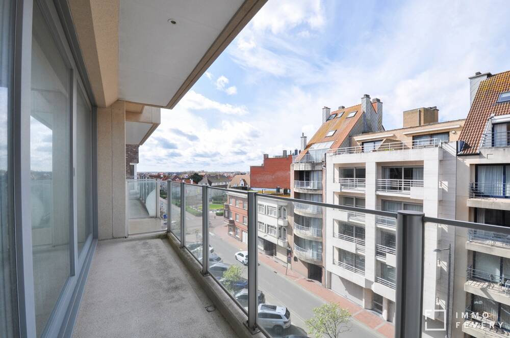 Appartement te  huur in Knokke-Heist 8300 1250.00€ 2 slaapkamers 114.00m² - Zoekertje 136497