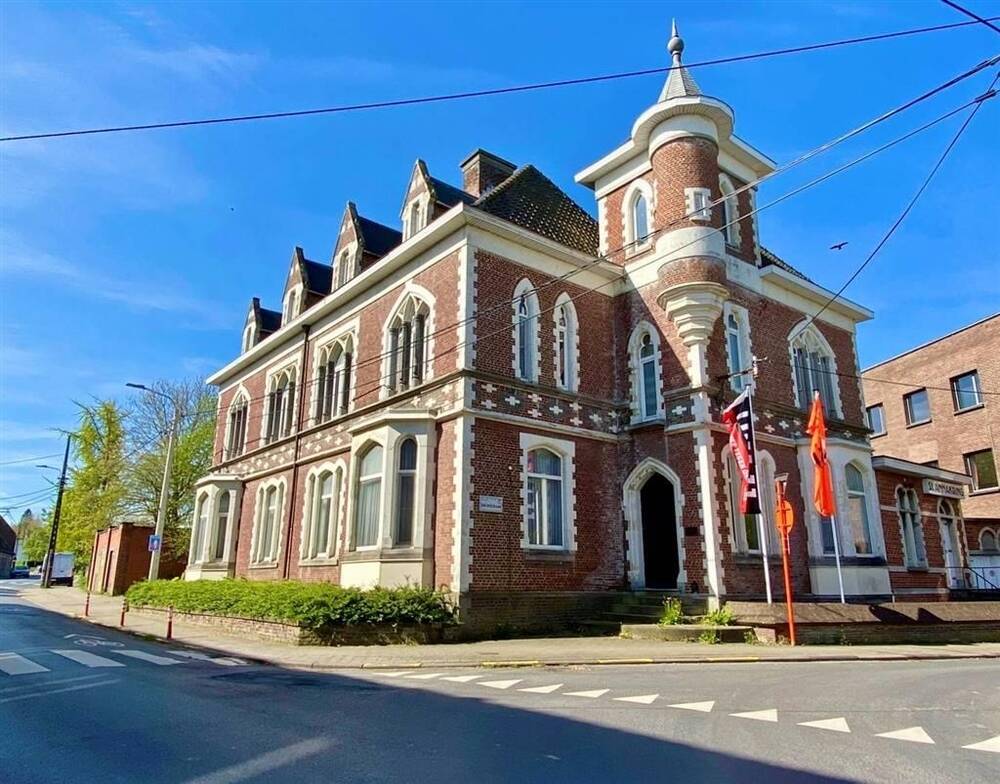 Handelszaak te  koop in Kortrijk 8500 450000.00€ 10 slaapkamers 900.00m² - Zoekertje 139773