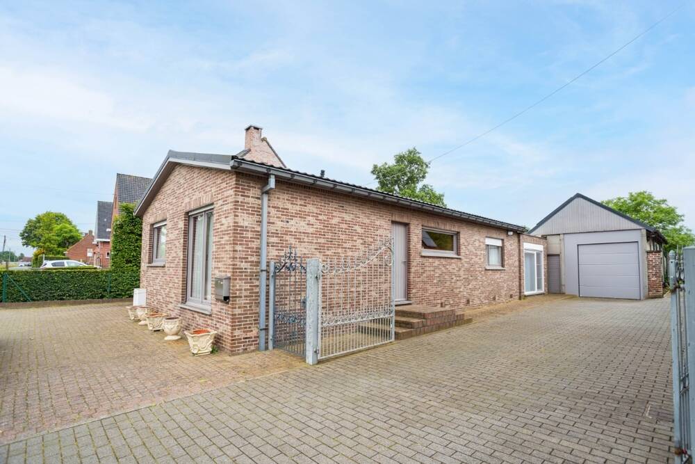 Huis te  koop in Deerlijk 8540 295000.00€ 3 slaapkamers 178.00m² - Zoekertje 141885