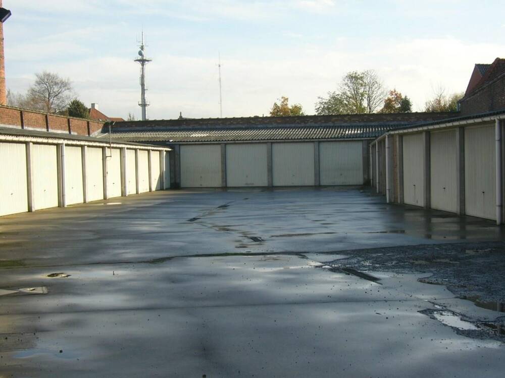 Parking & garage te  huur in Kortrijk 8500 70.00€  slaapkamers m² - Zoekertje 143641