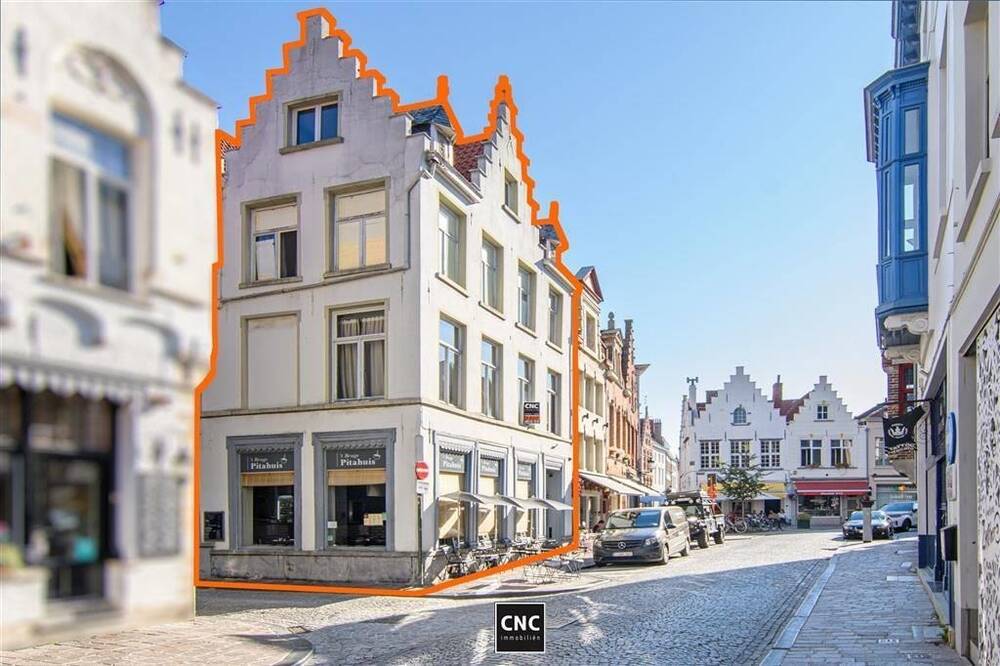 Handelszaak te  koop in Brugge 8000 599000.00€ 3 slaapkamers 315.00m² - Zoekertje 144810