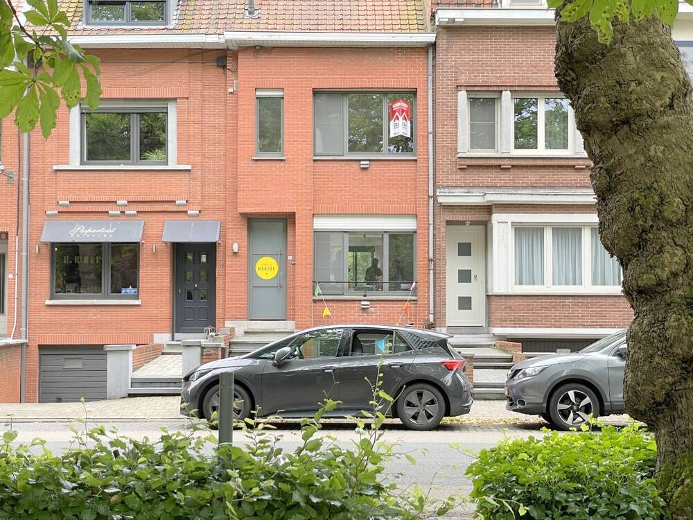 Huis te  huur in Kortrijk 8500 890.00€ 2 slaapkamers 139.00m² - Zoekertje 149654