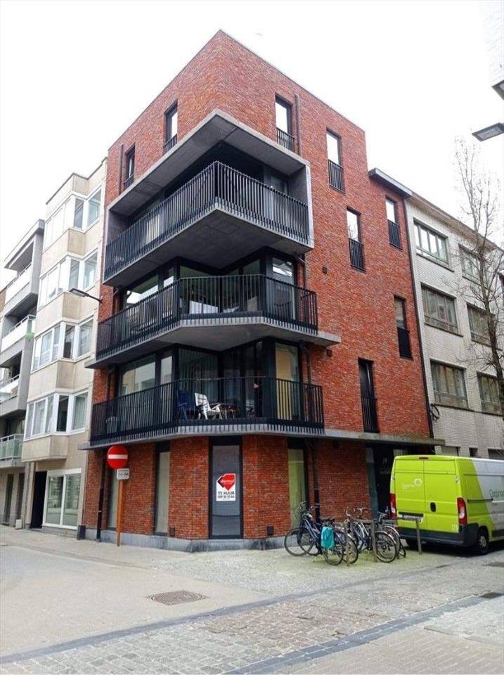 Appartement te  huur in Oostende 8400 600.00€ 1 slaapkamers m² - Zoekertje 150560