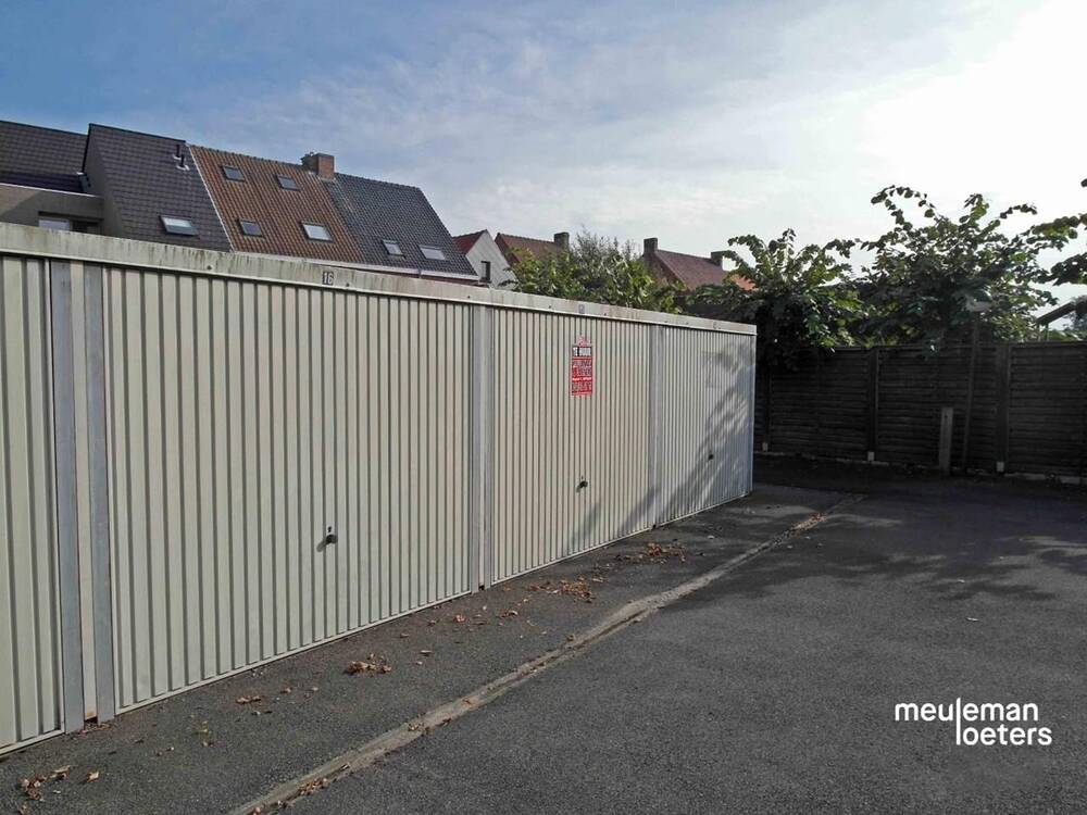 Parking & garage te  huur in Oostkamp 8020 60.00€  slaapkamers m² - Zoekertje 152271