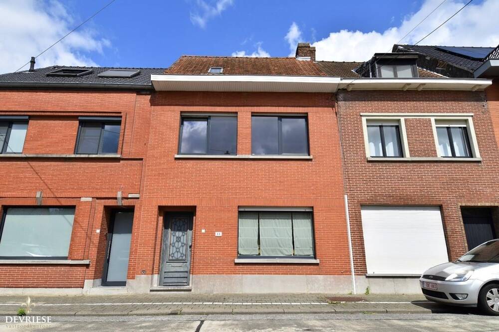 Huis te  koop in Marke 8510 199000.00€ 3 slaapkamers 170.00m² - Zoekertje 150584