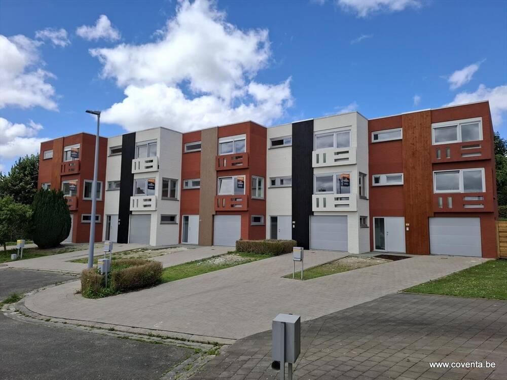 Huis te  koop in Pittem 8740 249000.00€ 3 slaapkamers 147.00m² - Zoekertje 153628