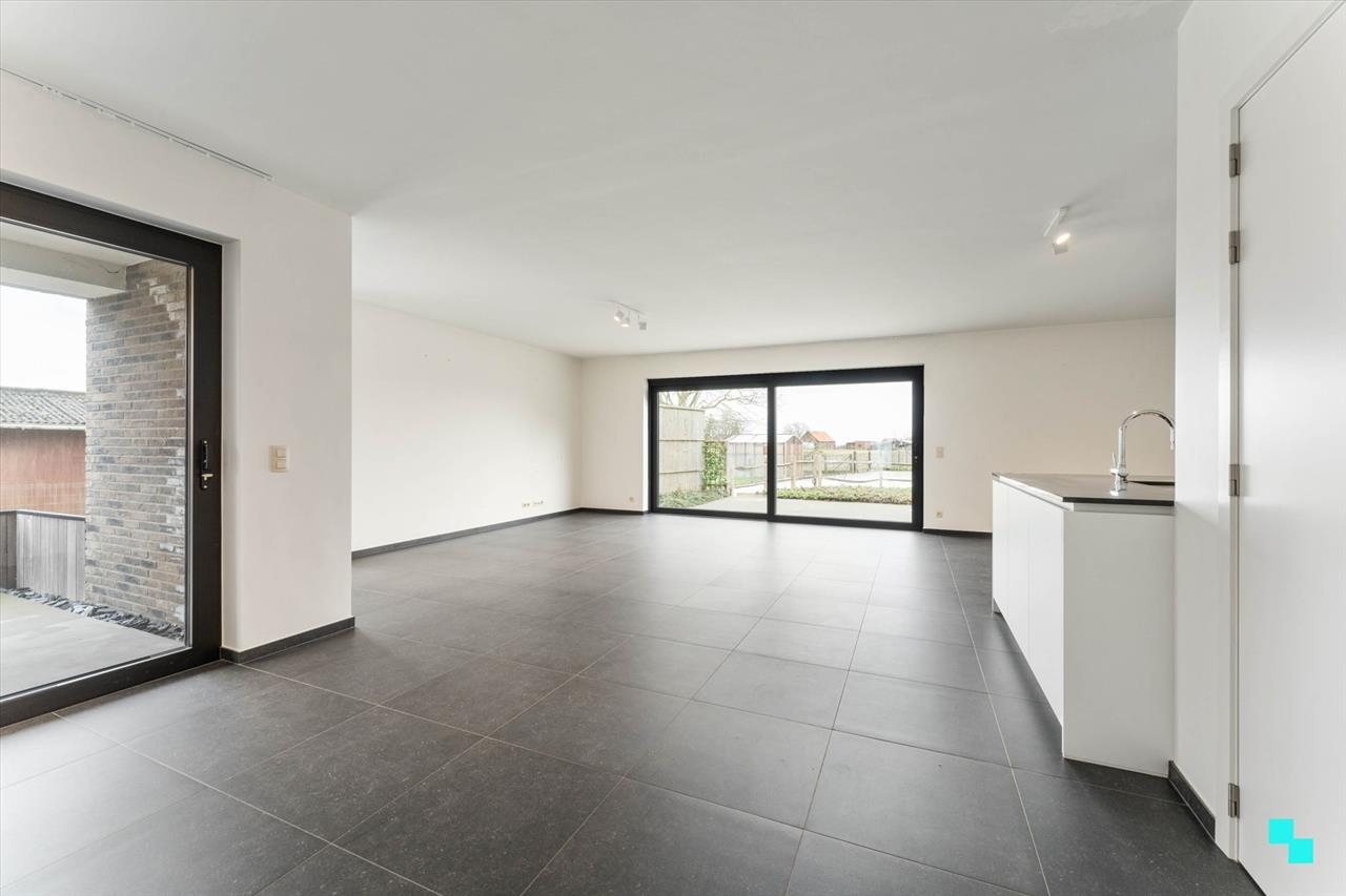 Appartement te  koop in Hooglede 8830 749000.00€ 5 slaapkamers 240.81m² - Zoekertje 153616