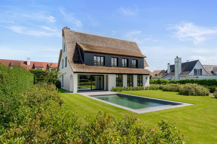 Villa te  koop in Knokke-Heist 8300 0.00€ 6 slaapkamers 289.00m² - Zoekertje 153866