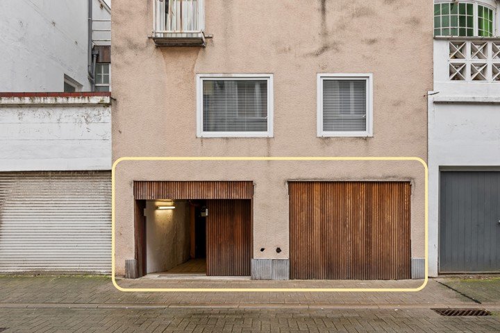 Parking & garage te  koop in Oostende 8400 34000.00€  slaapkamers 32.00m² - Zoekertje 155371