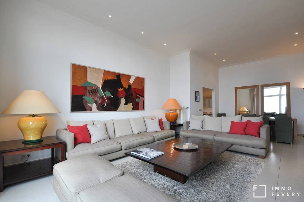 Appartement te  huur in Knokke-Heist 8300 1750.00€ 3 slaapkamers 140.00m² - Zoekertje 157302