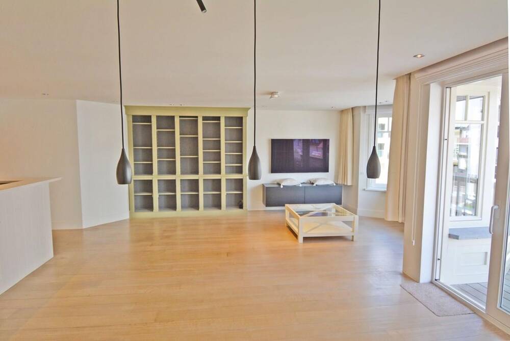 Appartement te  huur in Knokke-Heist 8300 1850.00€ 3 slaapkamers 118.00m² - Zoekertje 157093