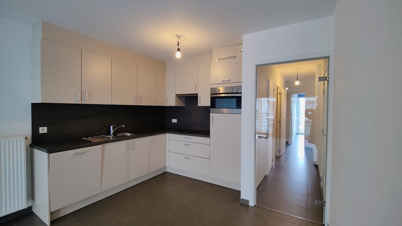 Appartement te  huur in Oostende 8400 695.00€ 2 slaapkamers m² - Zoekertje 156916