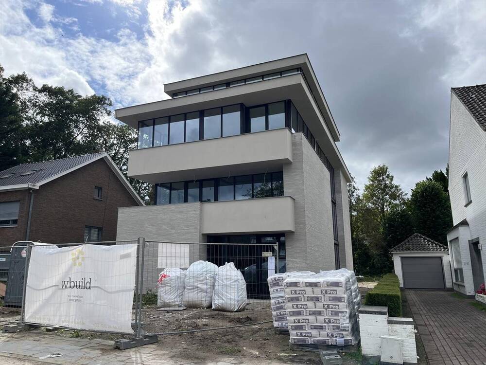 Handelszaak te  huur in Sint-Michiels 8200 1800.00€  slaapkamers 120.00m² - Zoekertje 158187