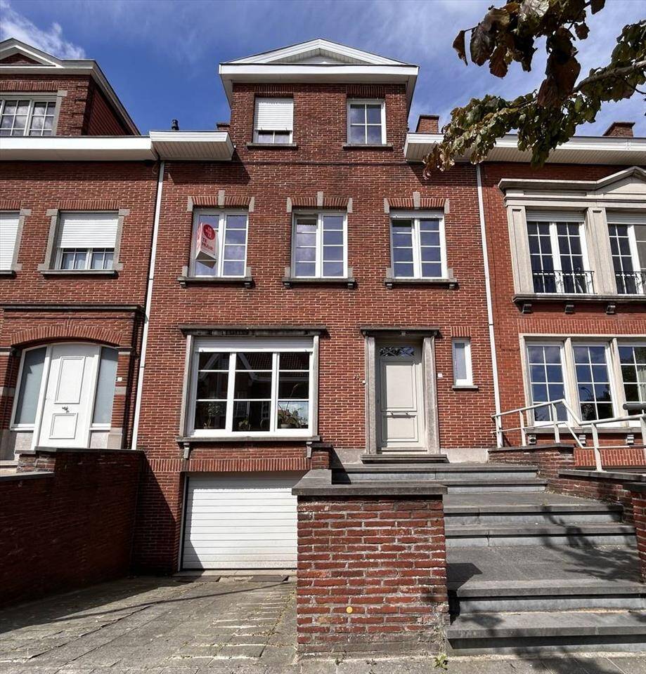 Huis te  huur in Kortrijk 8500 895.00€ 3 slaapkamers 189.00m² - Zoekertje 158573