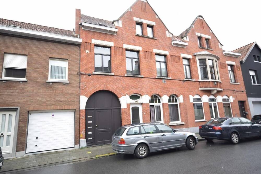 Appartement te  huur in Roeselare 8800 530.00€ 1 slaapkamers 58.00m² - Zoekertje 158048