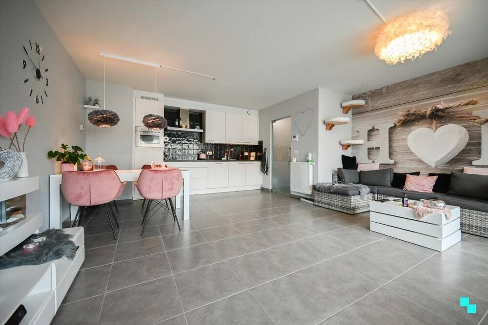 Appartement te  koop in Rumbeke 8800 235000.00€ 2 slaapkamers 77.14m² - Zoekertje 158535