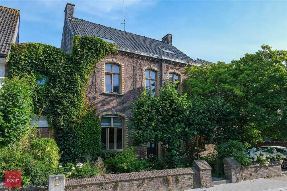 Villa te  in Roeselare 8800 0.00€ 6 slaapkamers 420.00m² - Zoekertje 158675