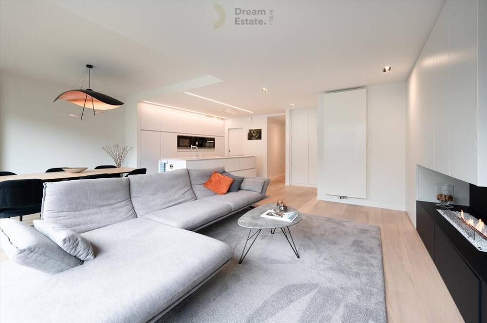 Appartement te  koop in Heist-aan-Zee 8301 695000.00€ 2 slaapkamers 91.00m² - Zoekertje 160079