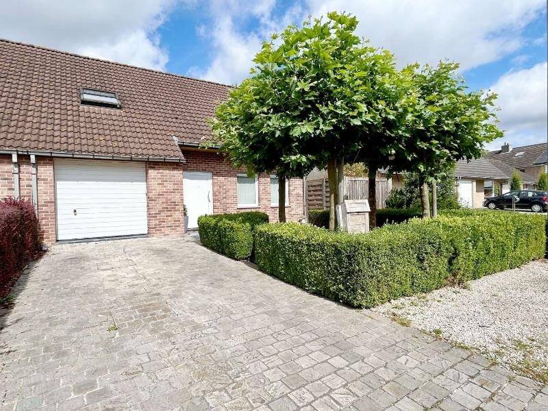 Huis te  koop in Roeselare 8800 349000.00€ 4 slaapkamers 153.00m² - Zoekertje 160088