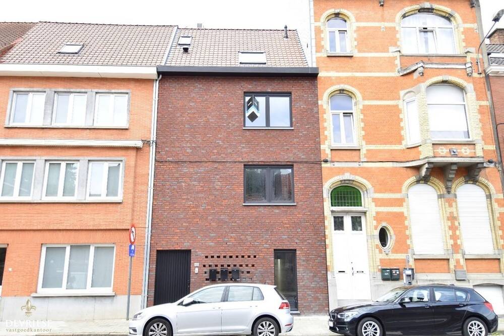 Appartement te  koop in Kortrijk 8500 235000.00€ 1 slaapkamers 89.00m² - Zoekertje 162174
