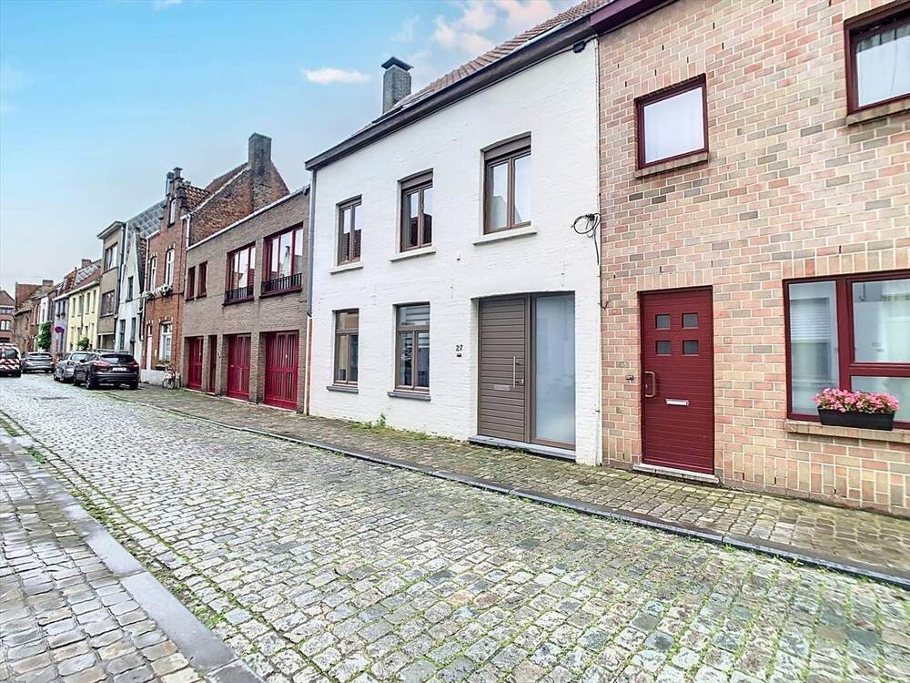 Huis te  huur in Brugge 8000 1300.00€ 4 slaapkamers 140.00m² - Zoekertje 161645