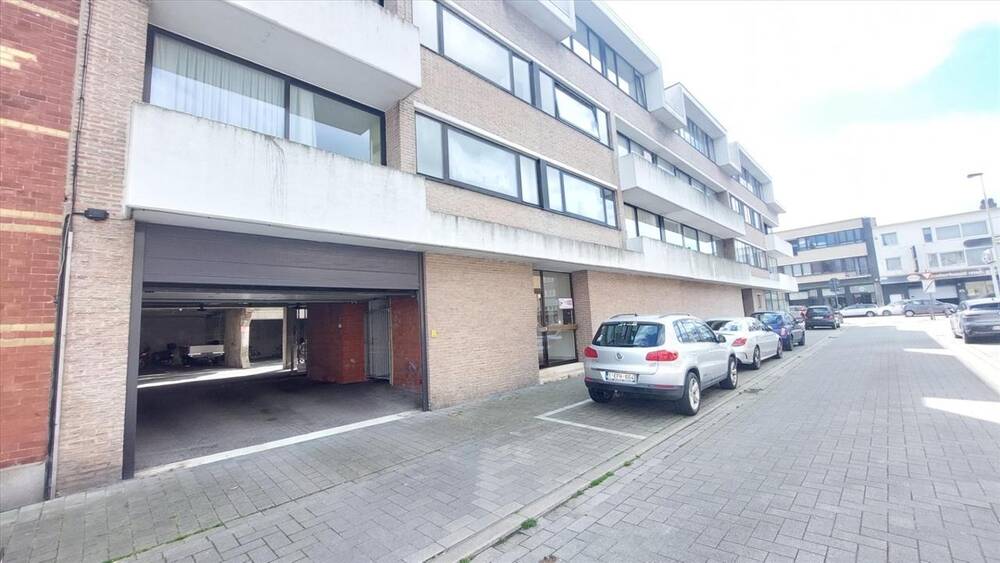 Parking & garage te  koop in Oostende 8400 15000.00€  slaapkamers m² - Zoekertje 161984